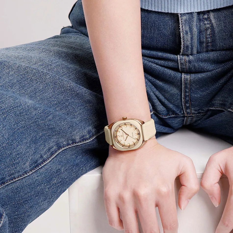 Orologio da Polso al Quarzo NA - Luxury Watch Black recensione e prezzo