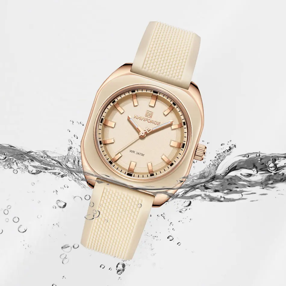 Orologio da Polso al Quarzo NA - Luxury Watch Black recensione e prezzo